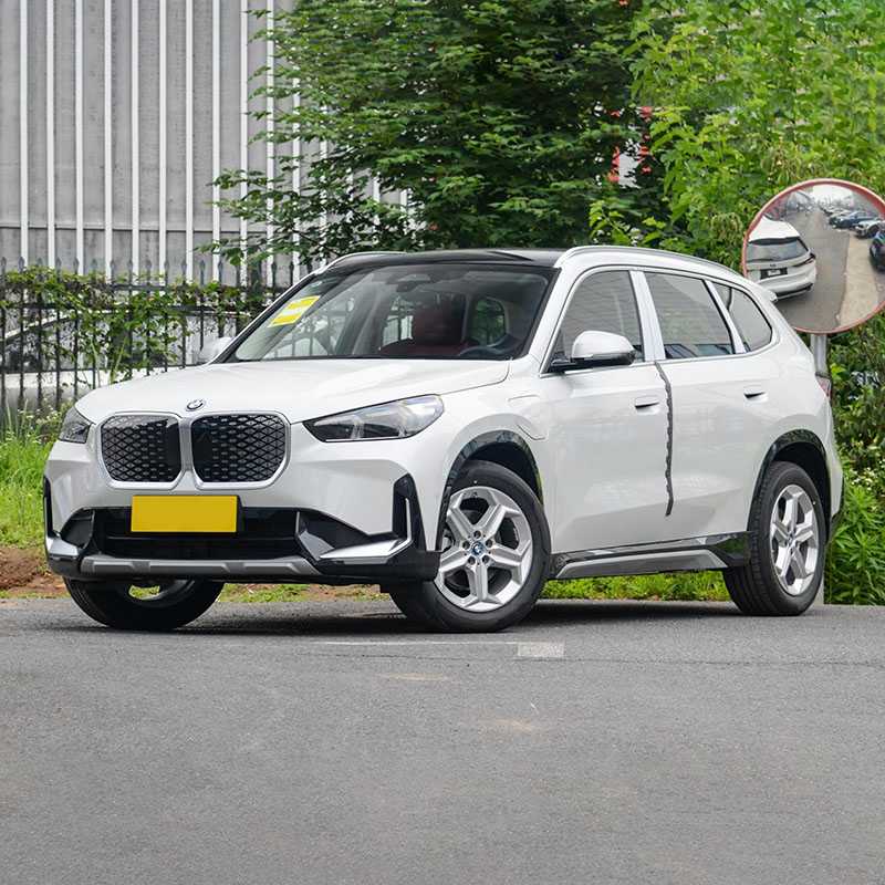 រថយន្ត BMW iX1